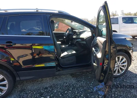 2017 Ford Escape Titanium from USA, damaged, VIN 1FMCU9JD5HUC32133